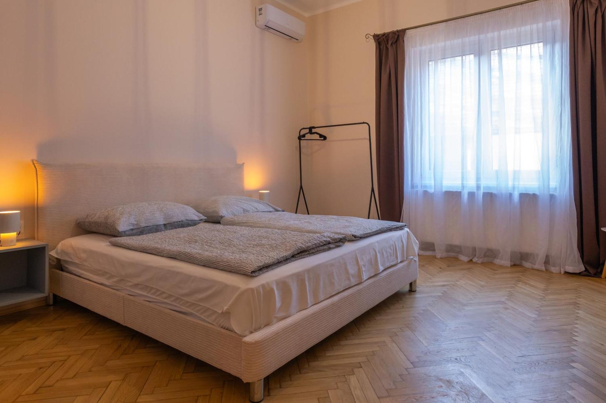 D6 Apartments Siofok Exterior photo